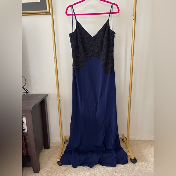 Ralph Lauren Navy Gown with Lace Detail - Picture 4 of 8